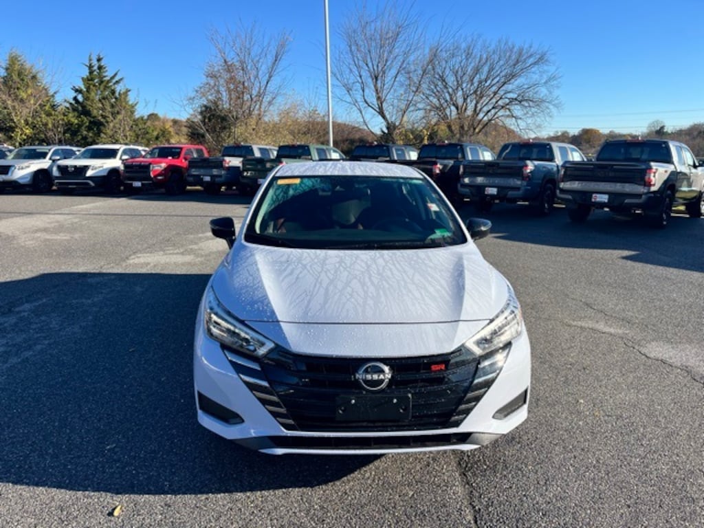 Certified 2024 Nissan Versa 1.6 SR Sedan