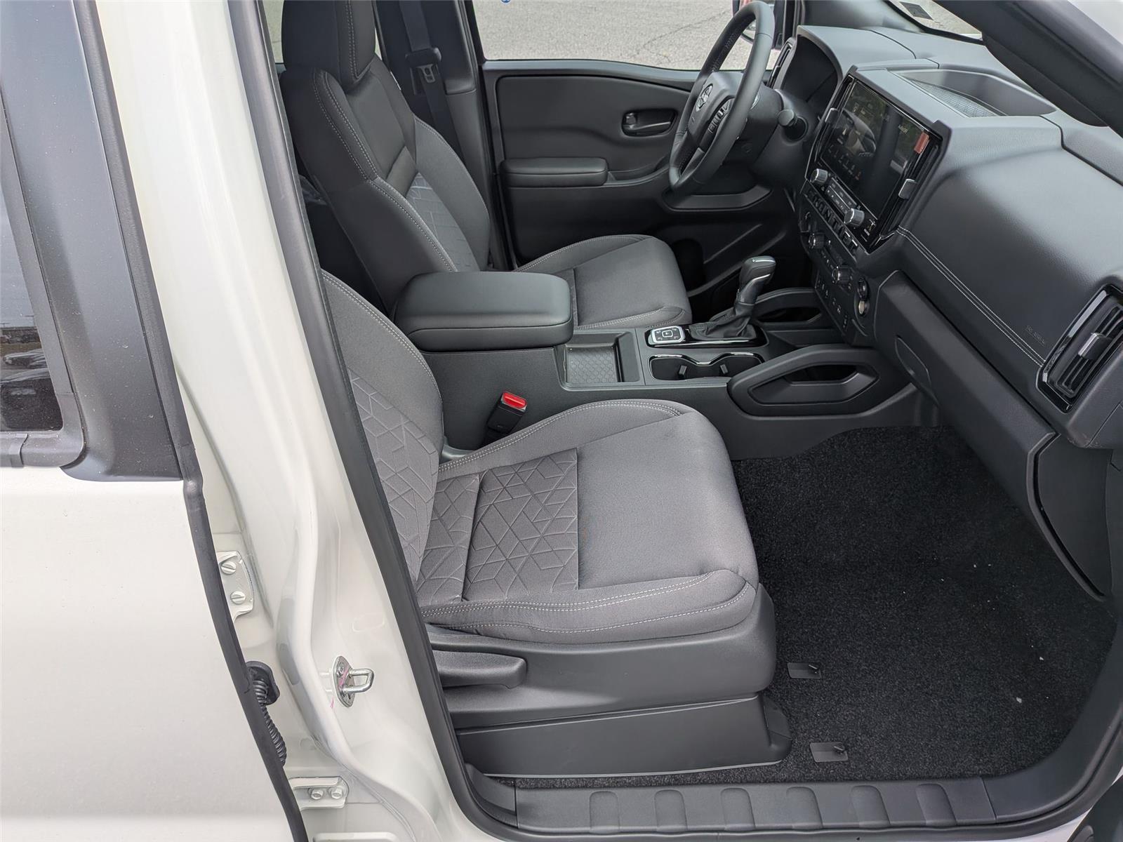 2026 Nissan Frontier SV - Photo 31
