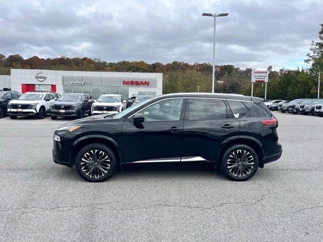 2024 Nissan Rogue Platinum photo 4