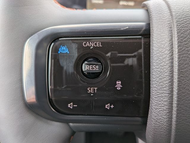 2025 Nissan Armada PRO-4X - Photo 13