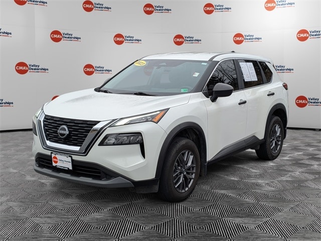 2023 Nissan Rogue S's photo