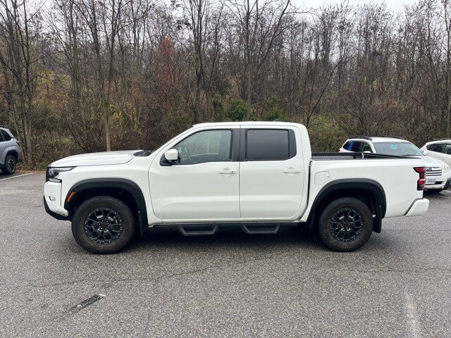 2023 Nissan Frontier PRO-4X photo 4