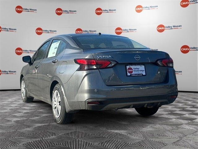 2025 Nissan Versa 1.6 S photo 3