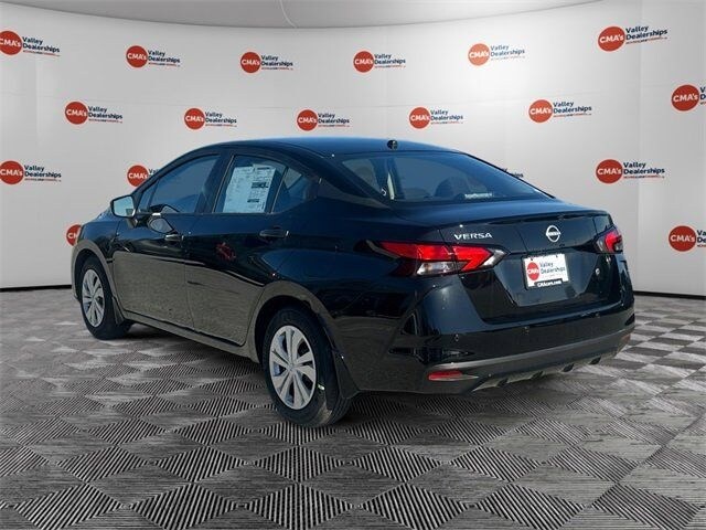2025 Nissan Versa 1.6 S photo 3