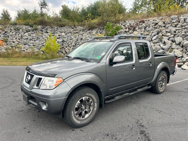 2021 Nissan Frontier PRO-4X photo 3