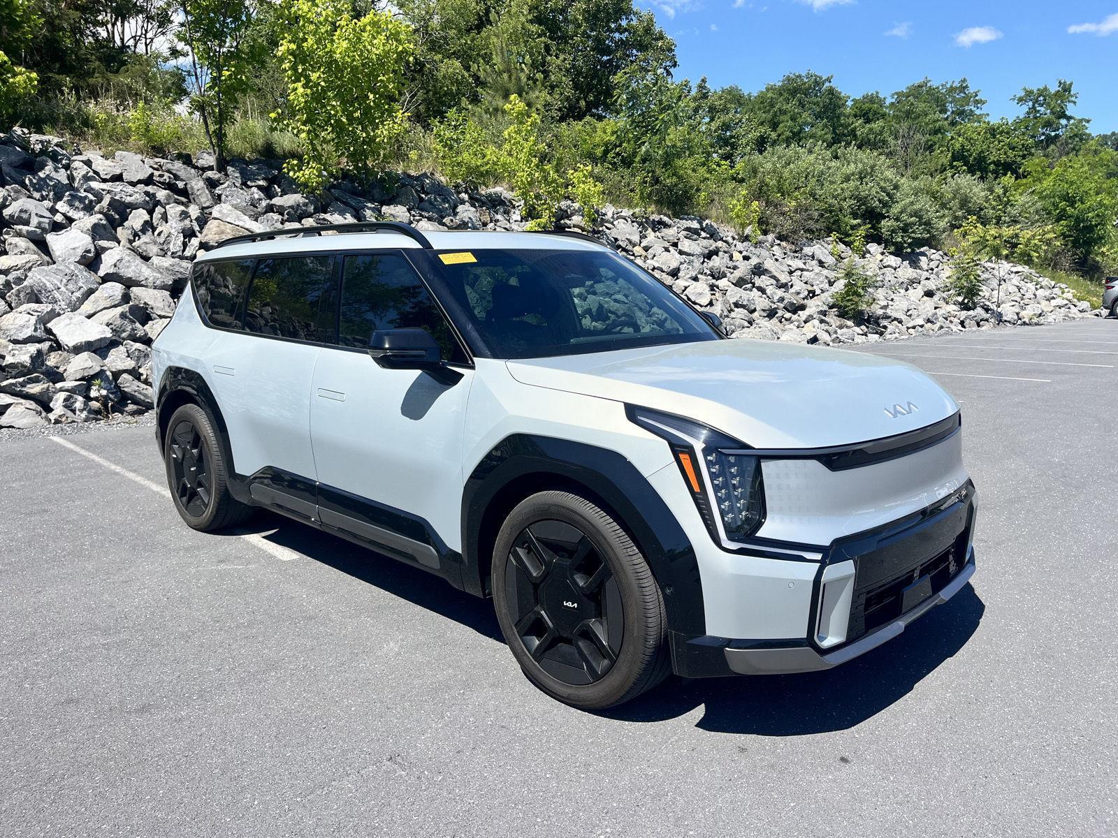 2024 Kia EV9 GT-Line AWD's photo