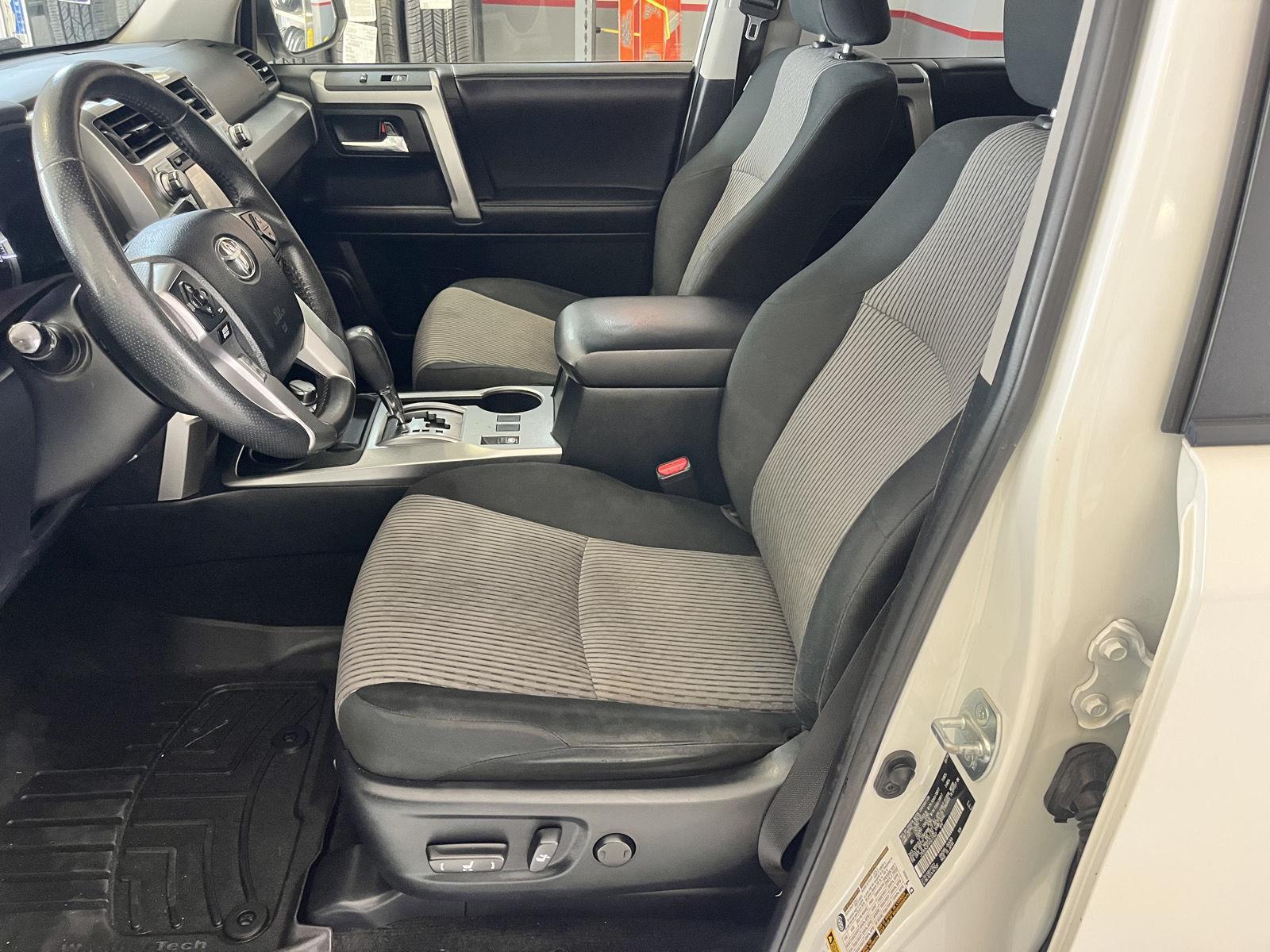 2019 Toyota 4Runner SR5 - Photo 13