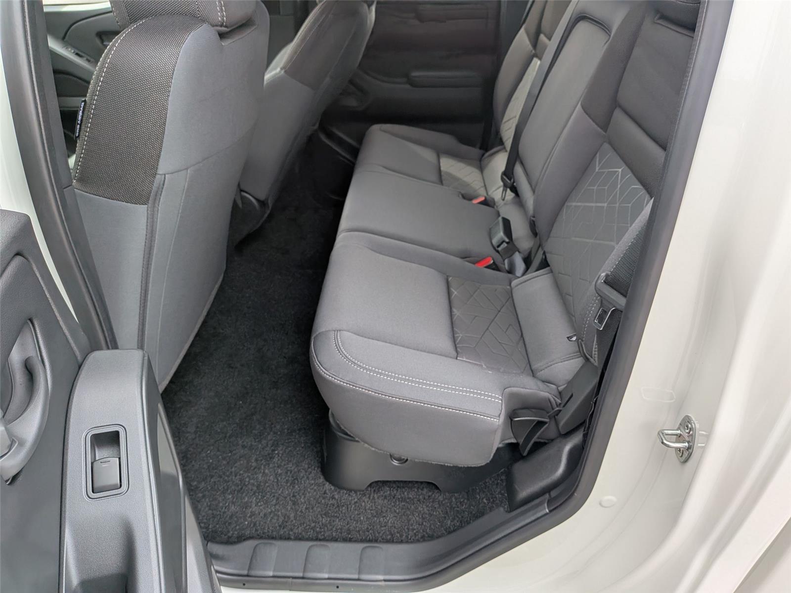 2026 Nissan Frontier SV - Photo 26
