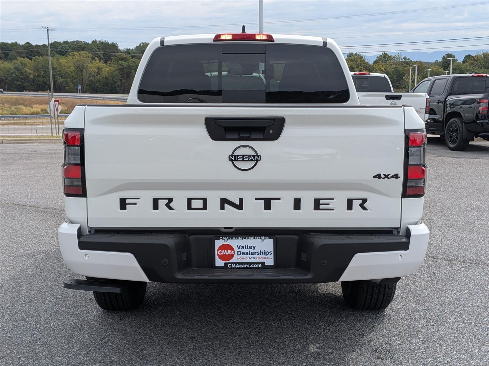 2026 Nissan Frontier SV - Photo 6