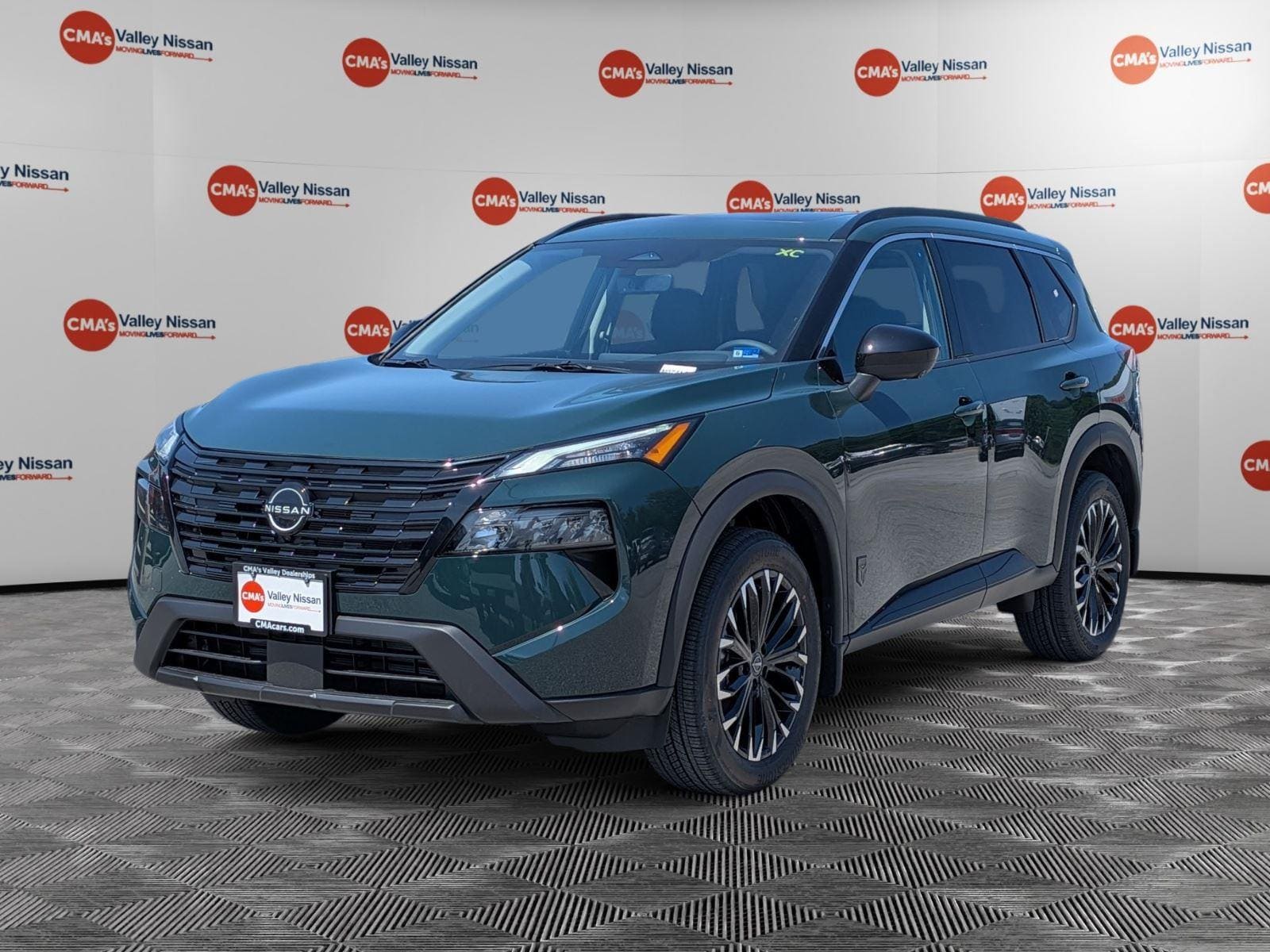 2026 Nissan Rogue Dark Armor AWD's photo