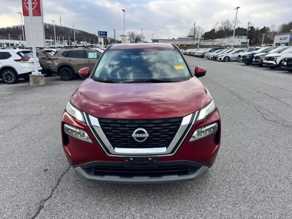 Used 2023 Nissan Rogue SV SUV