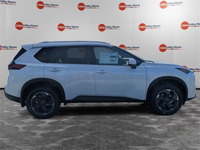 2026 Nissan Rogue SV photo 3