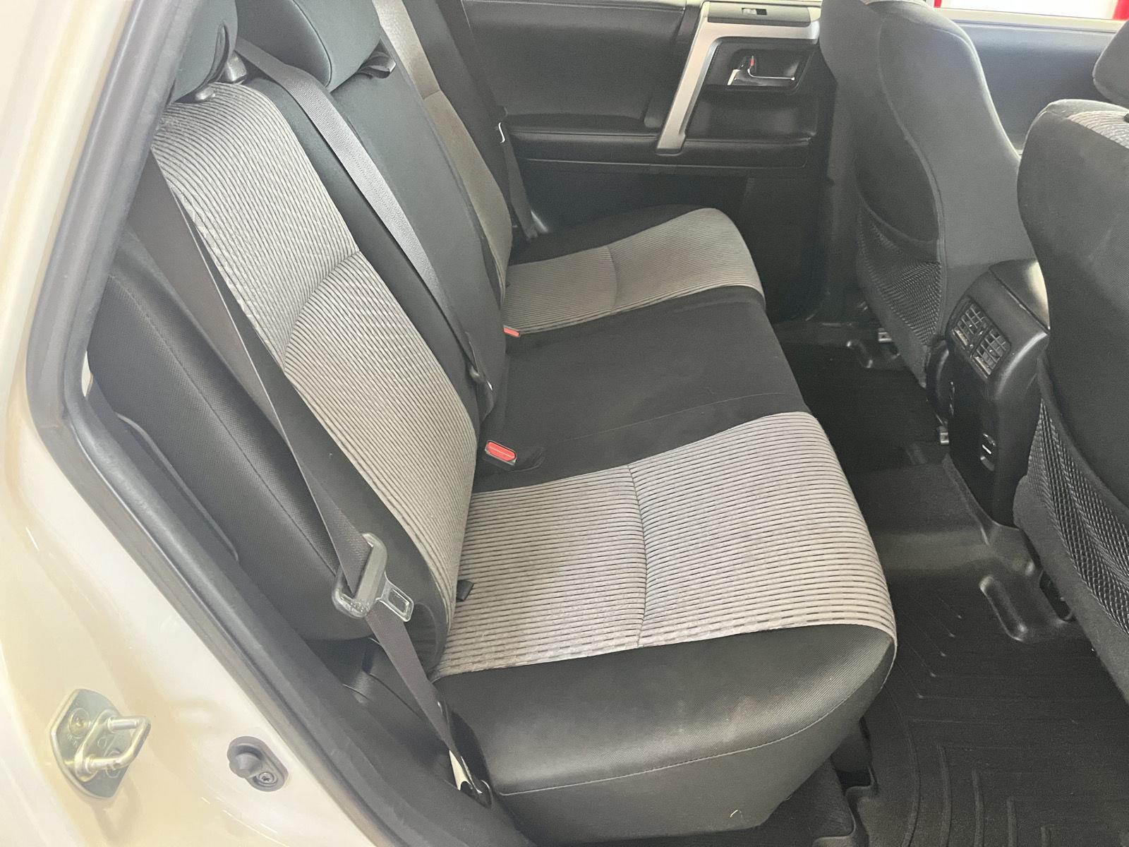 2019 Toyota 4Runner SR5 - Photo 16