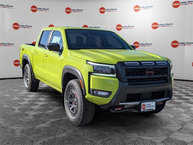2026 Nissan Frontier PRO-4X photo 2