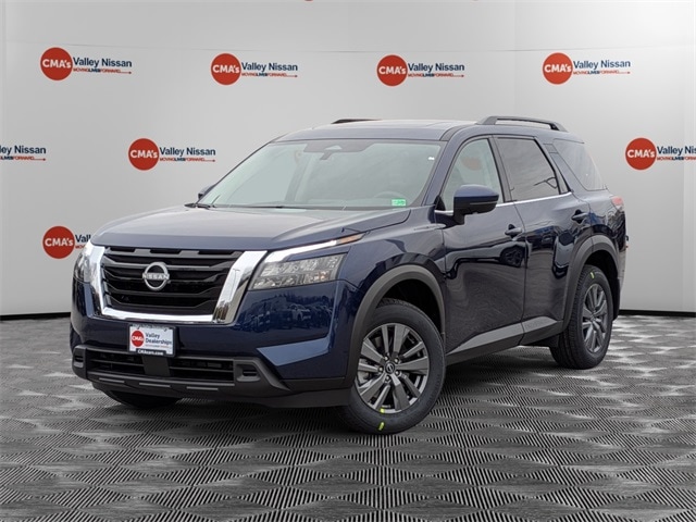 2025 Nissan Pathfinder SV's photo