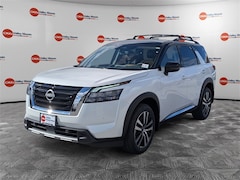 2025 Nissan Pathfinder Platinum SUV