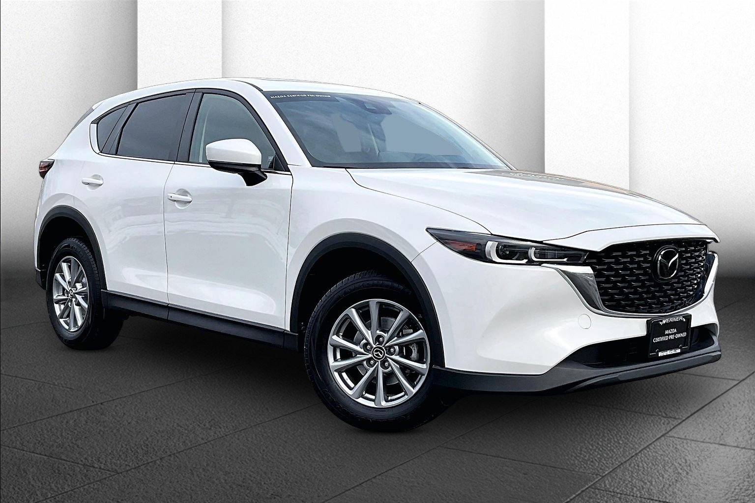 2023 Mazda CX-5 S Preferred package Auto AWD's photo
