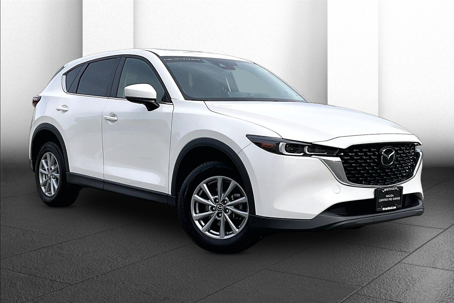 2023 Mazda CX-5 S Preferred package Auto AWD's photo