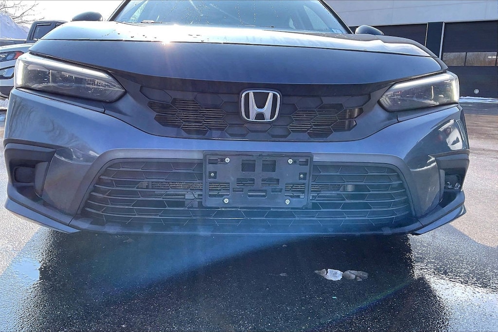 Used 2023 Honda Civic LX Hatchback