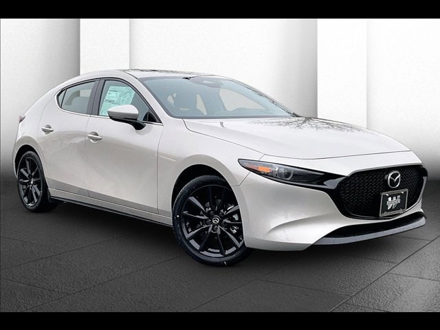 2026 Mazda CX-3 Premium MT 5-Door SKYACTIV's photo