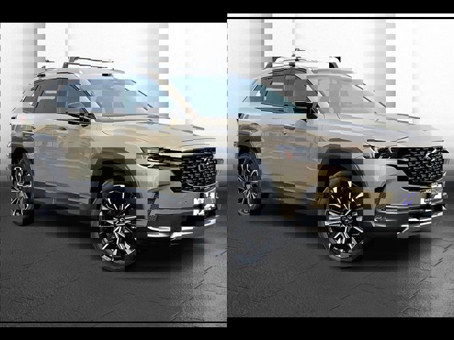 2025 Mazda CX-50 Premium Plus's photo