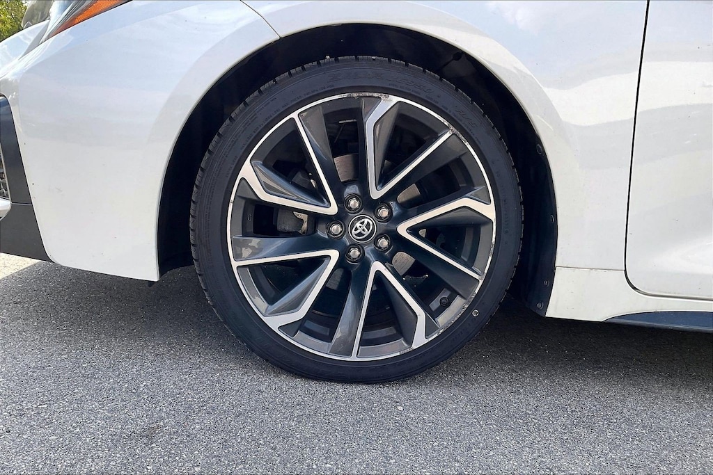 Used 2020 Toyota Corolla SE Sedan