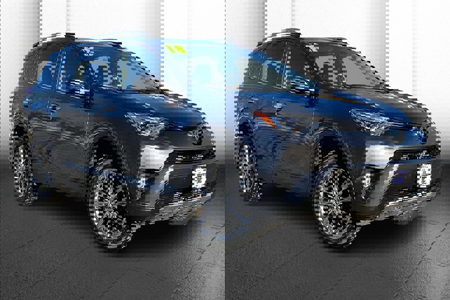 2018 Toyota RAV4 Limited's photo