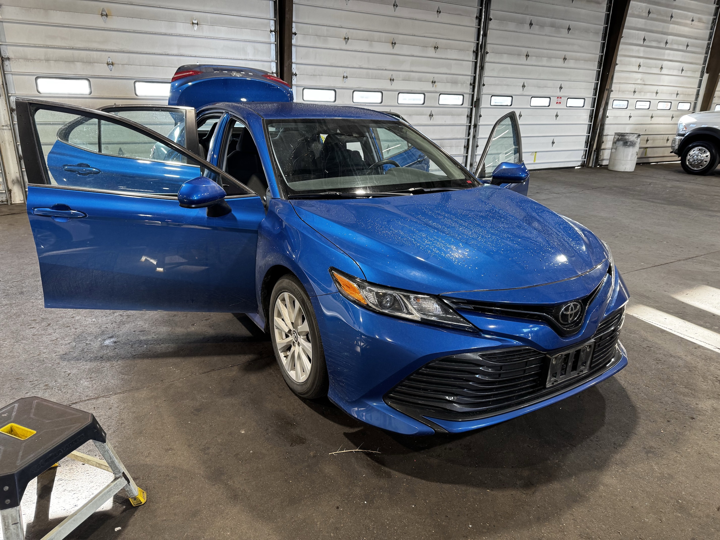 2019 Toyota Camry LE's photo