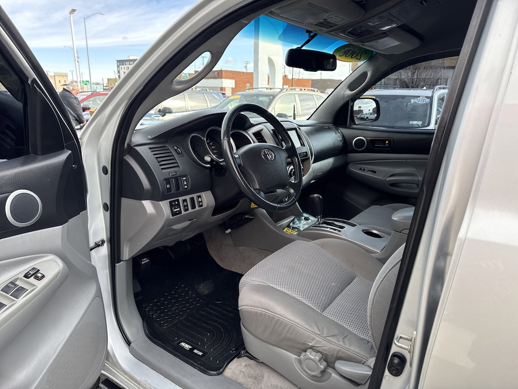 Used 2008 Toyota Tacoma V6 4x4 w/Camper Shell Truck Double-Cab