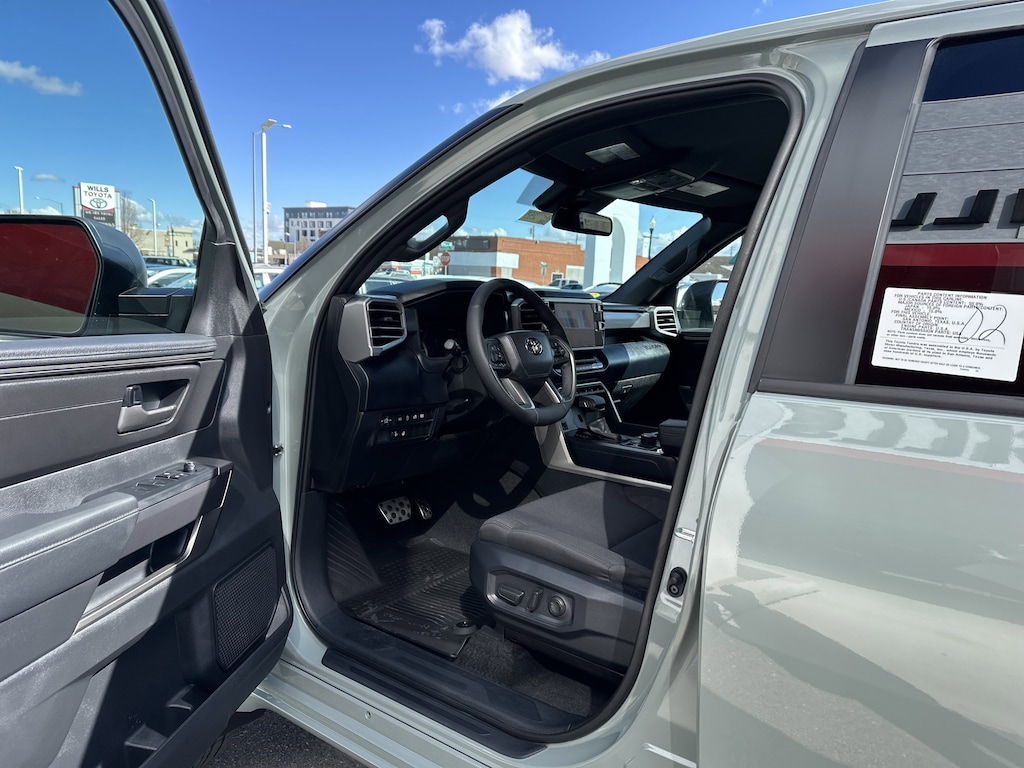 New 2026 Toyota Tundra SR5 w/TRD Off Road Pkg Truck CrewMax