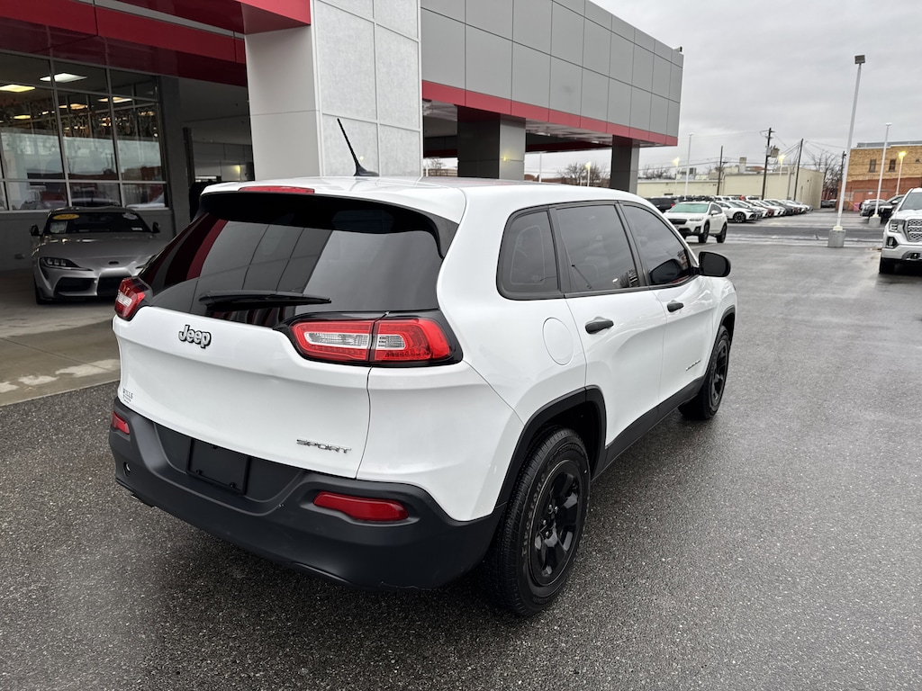 Used 2014 Jeep Cherokee Sport FWD SUV