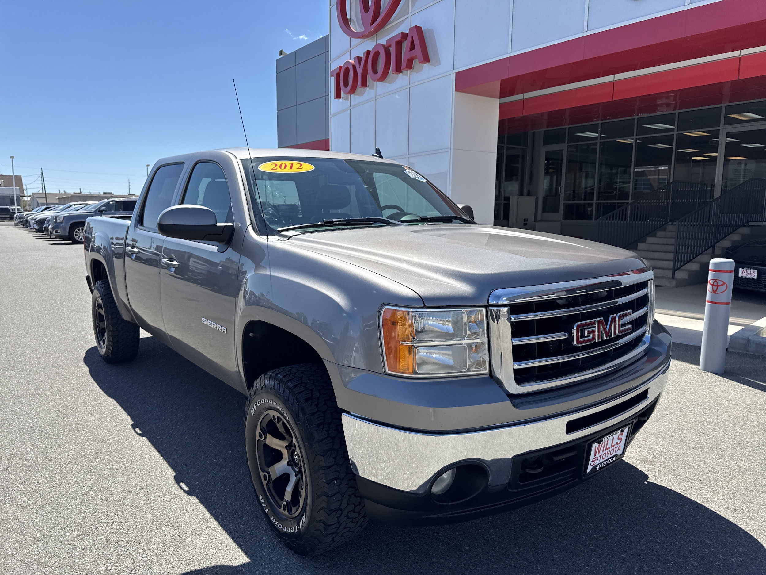 2012 GMC Sierra 4WD Crew Cab SLT SWB's photo