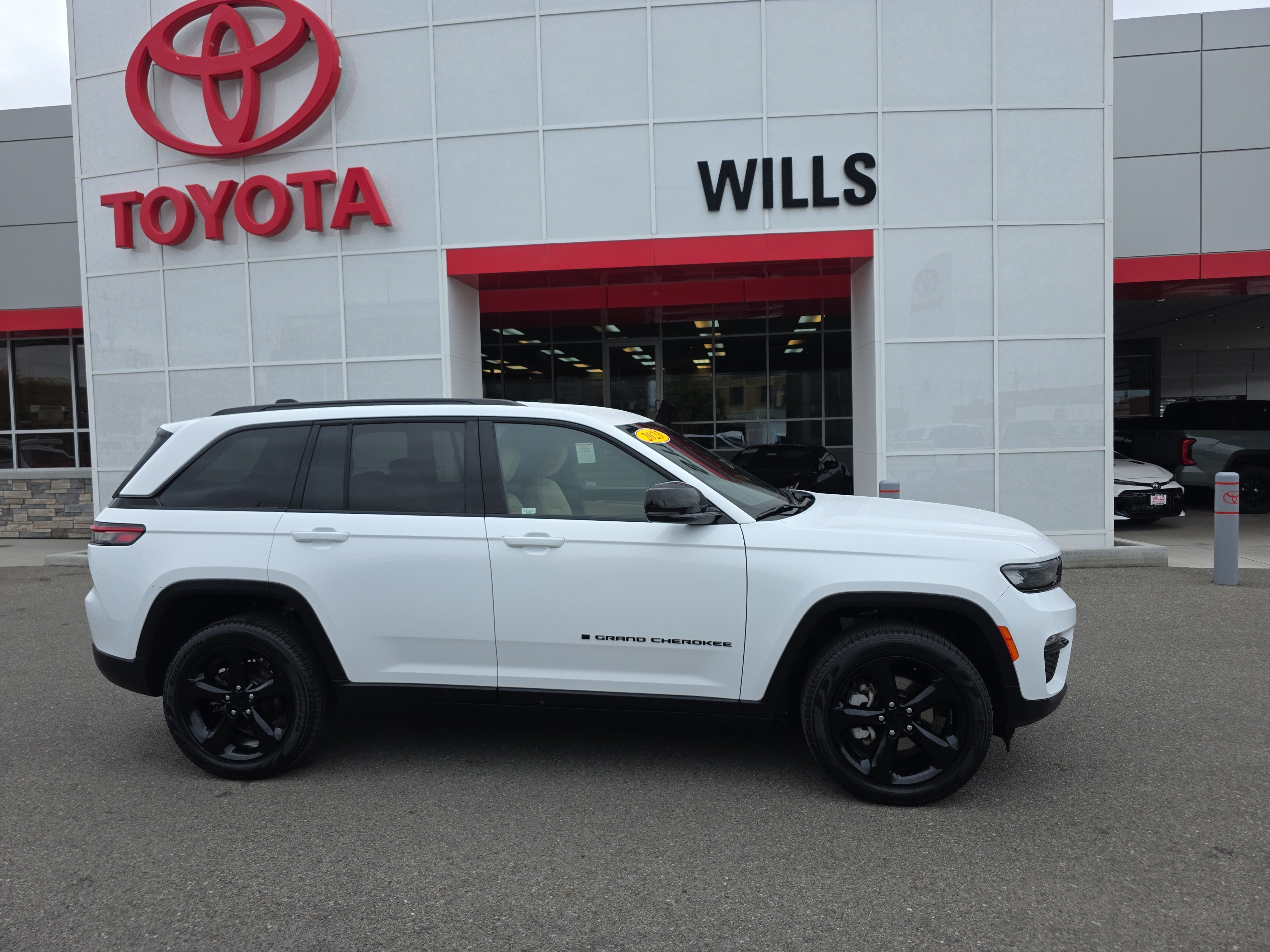 New 2023 Jeep Grand Cherokee Limited SUV for Sale in Twin Falls, ID
