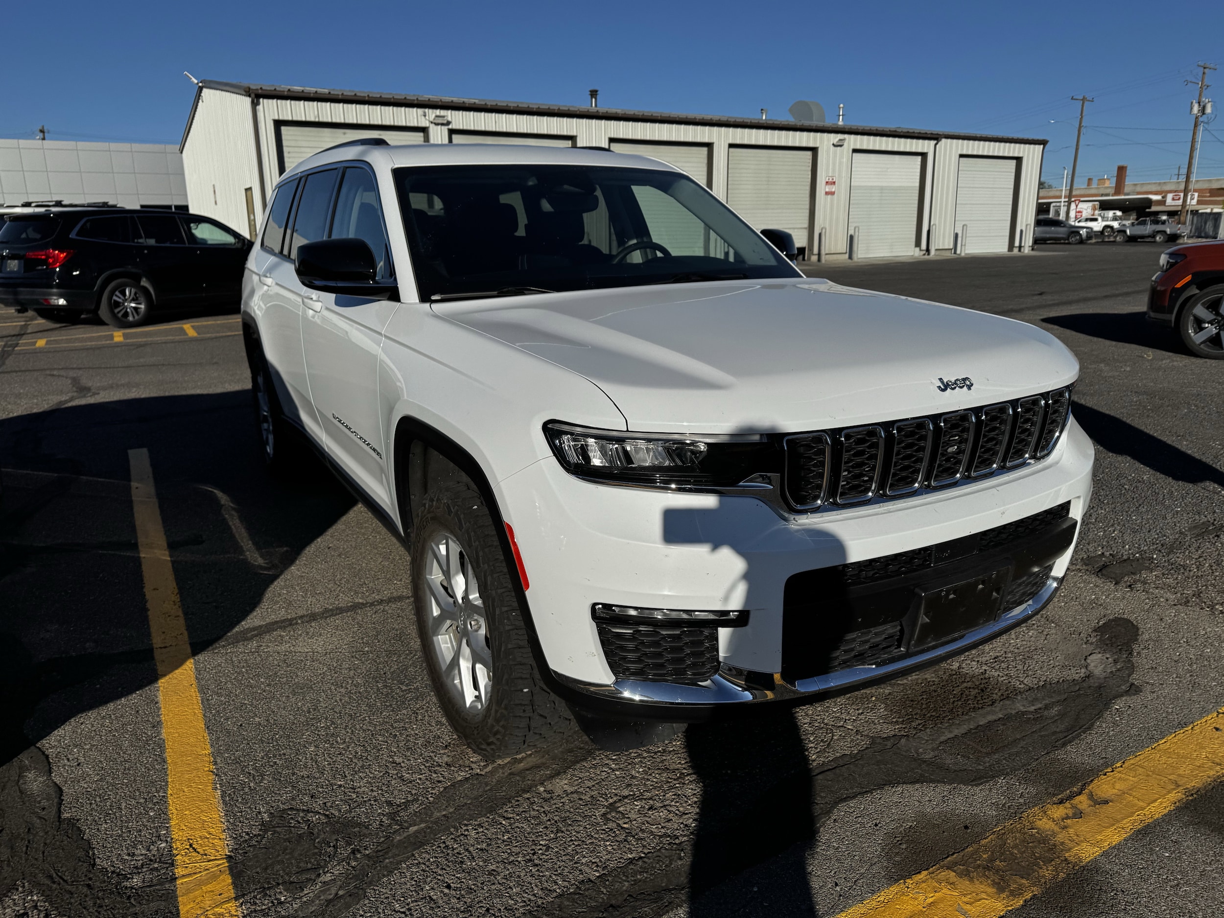 2023 Jeep Grand Cherokee L Limited 4x4's photo