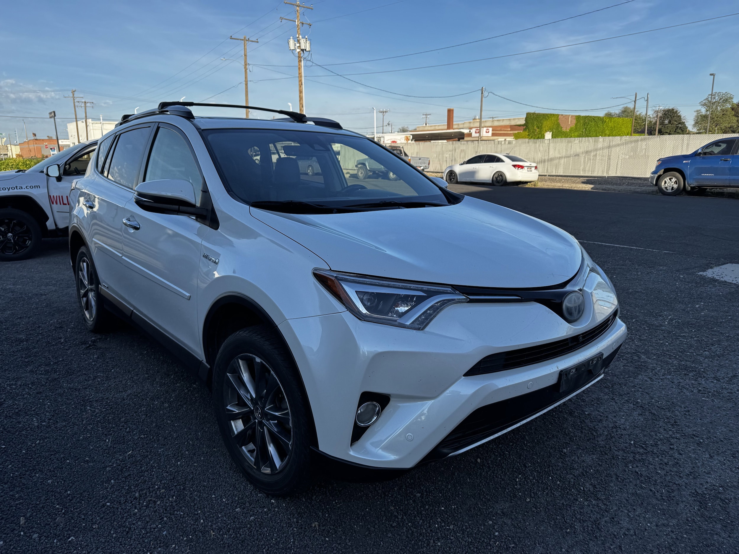 2017 Toyota RAV4 Hybrid Limited AWD's photo