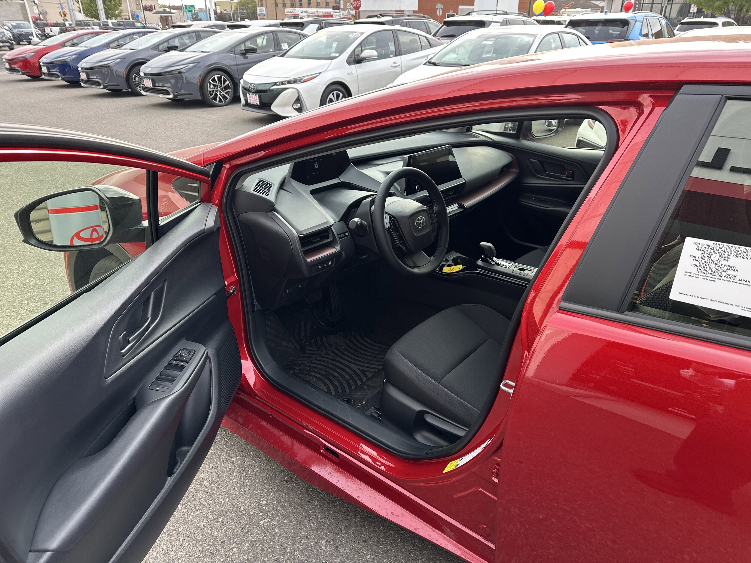 2026 Toyota Prius Plug-in Hybrid SE photo 2