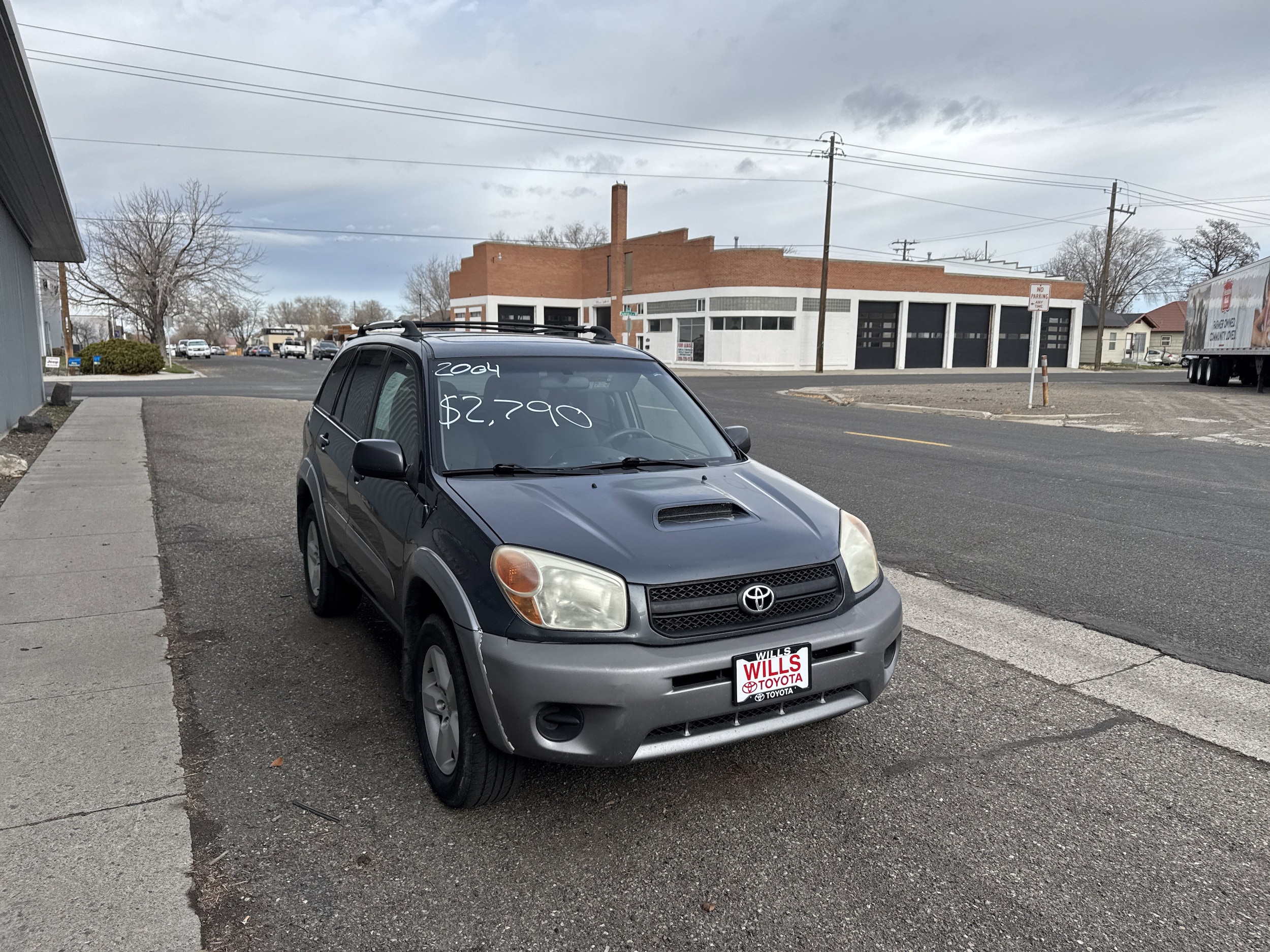 2004 Toyota RAV4 Base