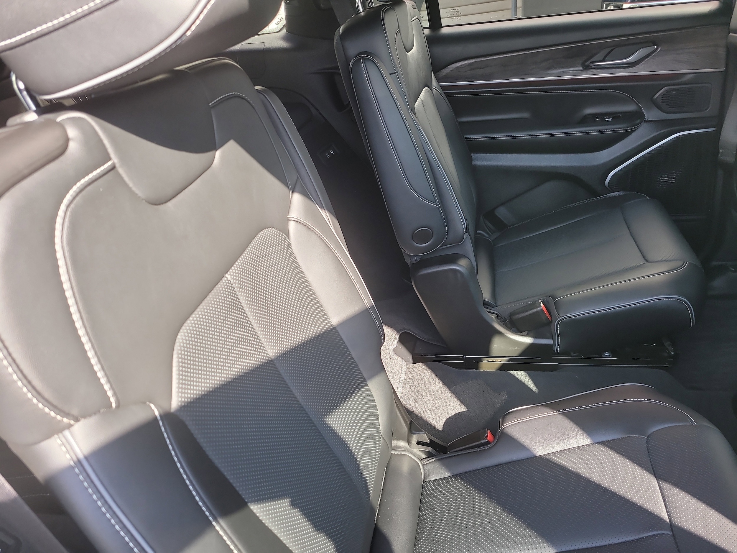 2024 Jeep Grand Cherokee L Overland - Photo 16