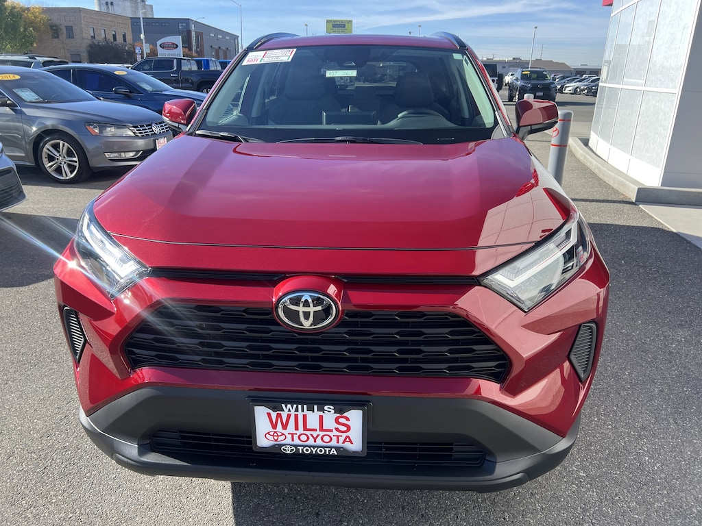 New 2025 Toyota RAV4 XLE SUV
