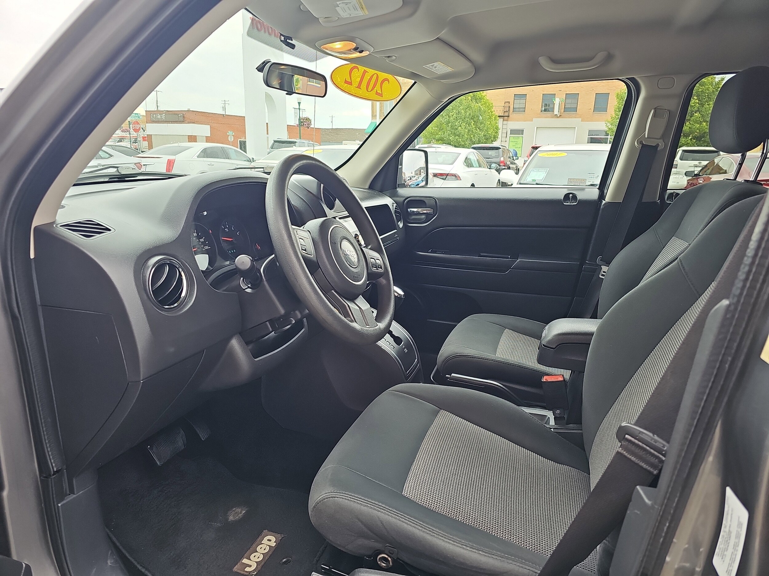 2012 Jeep Patriot Sport photo 2
