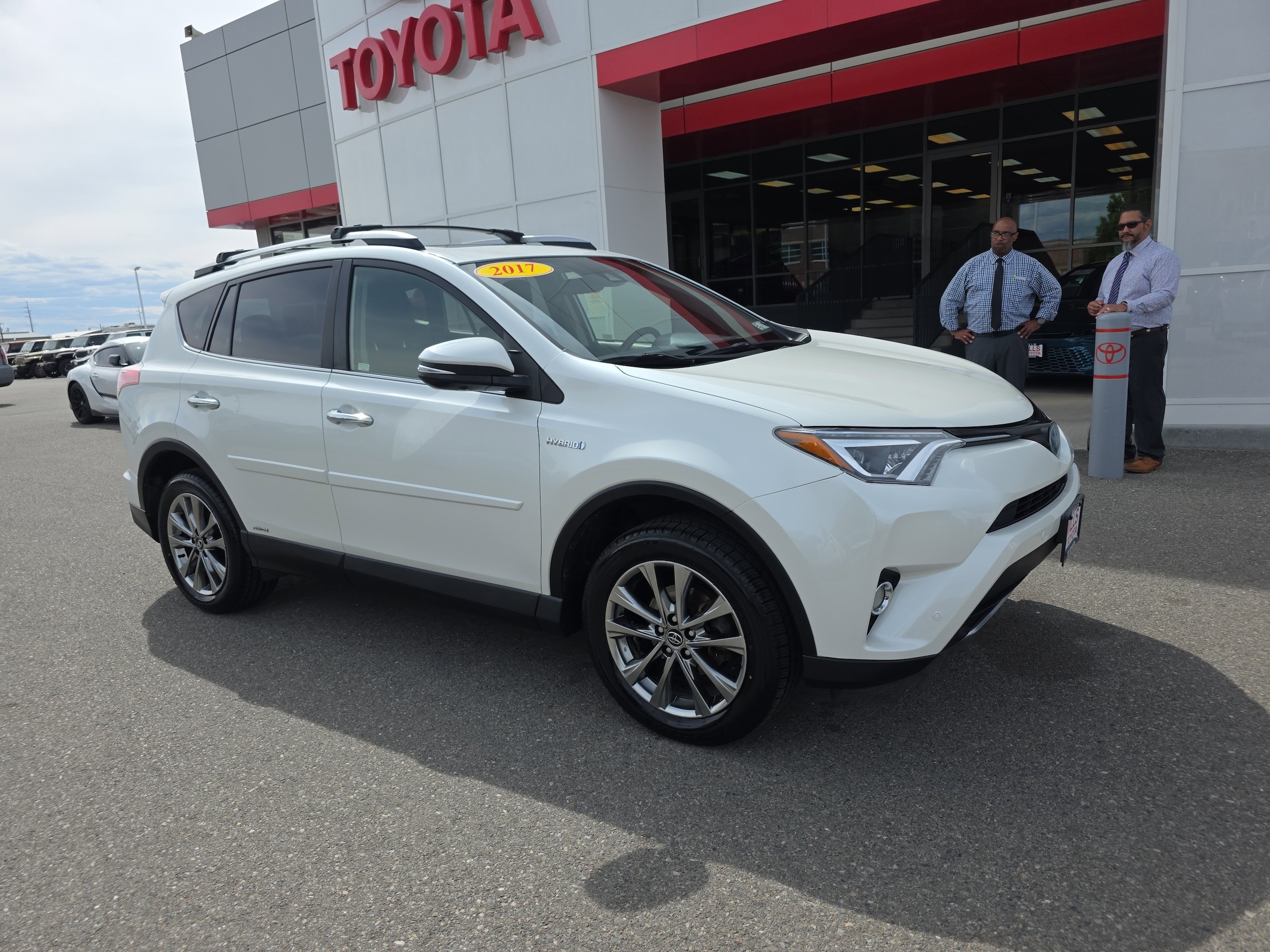 2017 Toyota RAV4 Hybrid Limited AWD's photo