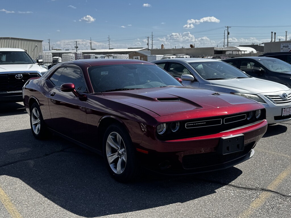 Used 2018 Dodge Challenger SXT Coupe