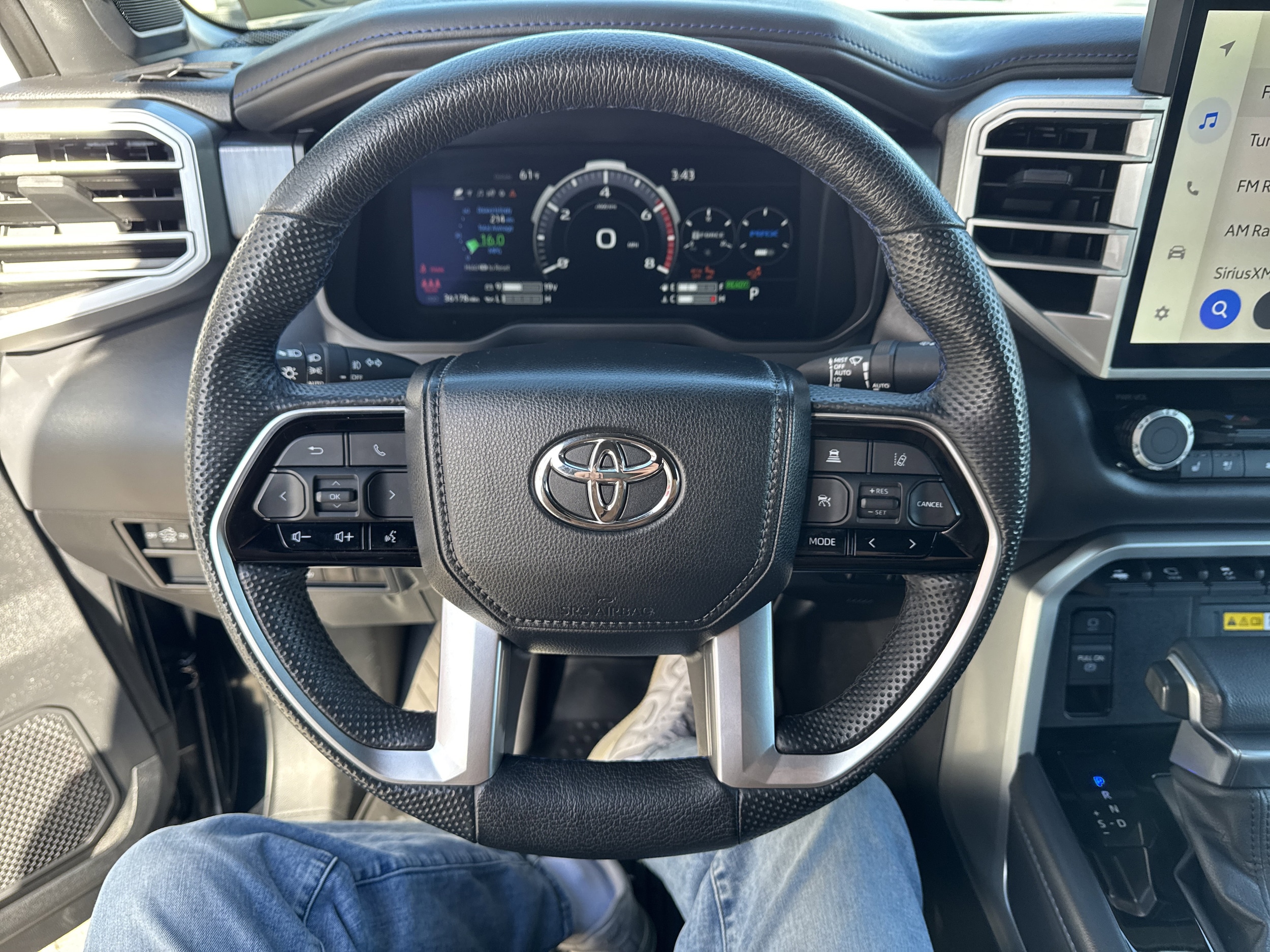 2024 Toyota Tundra Platinum - Photo 17