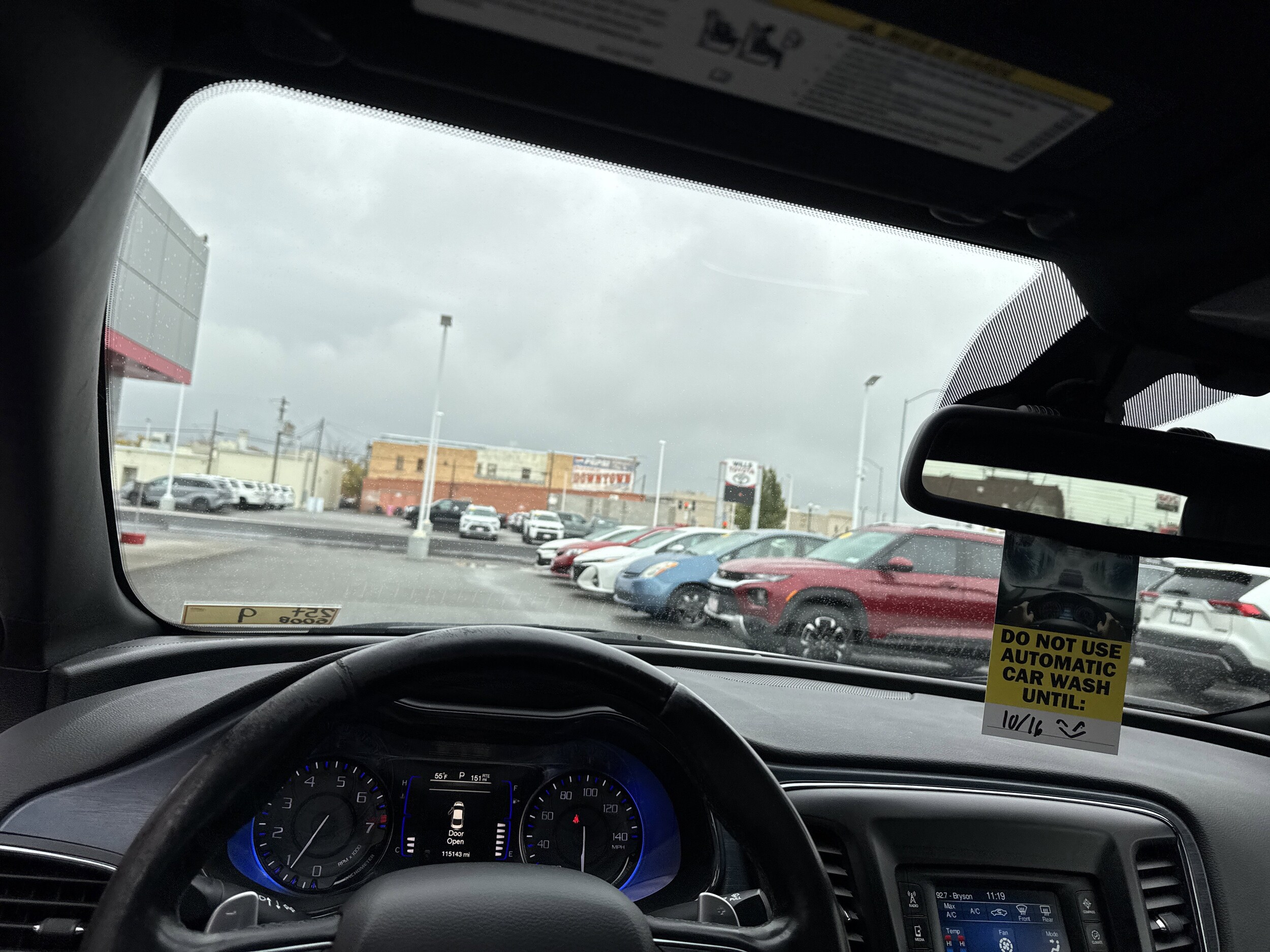2016 Chrysler 200 S photo 3