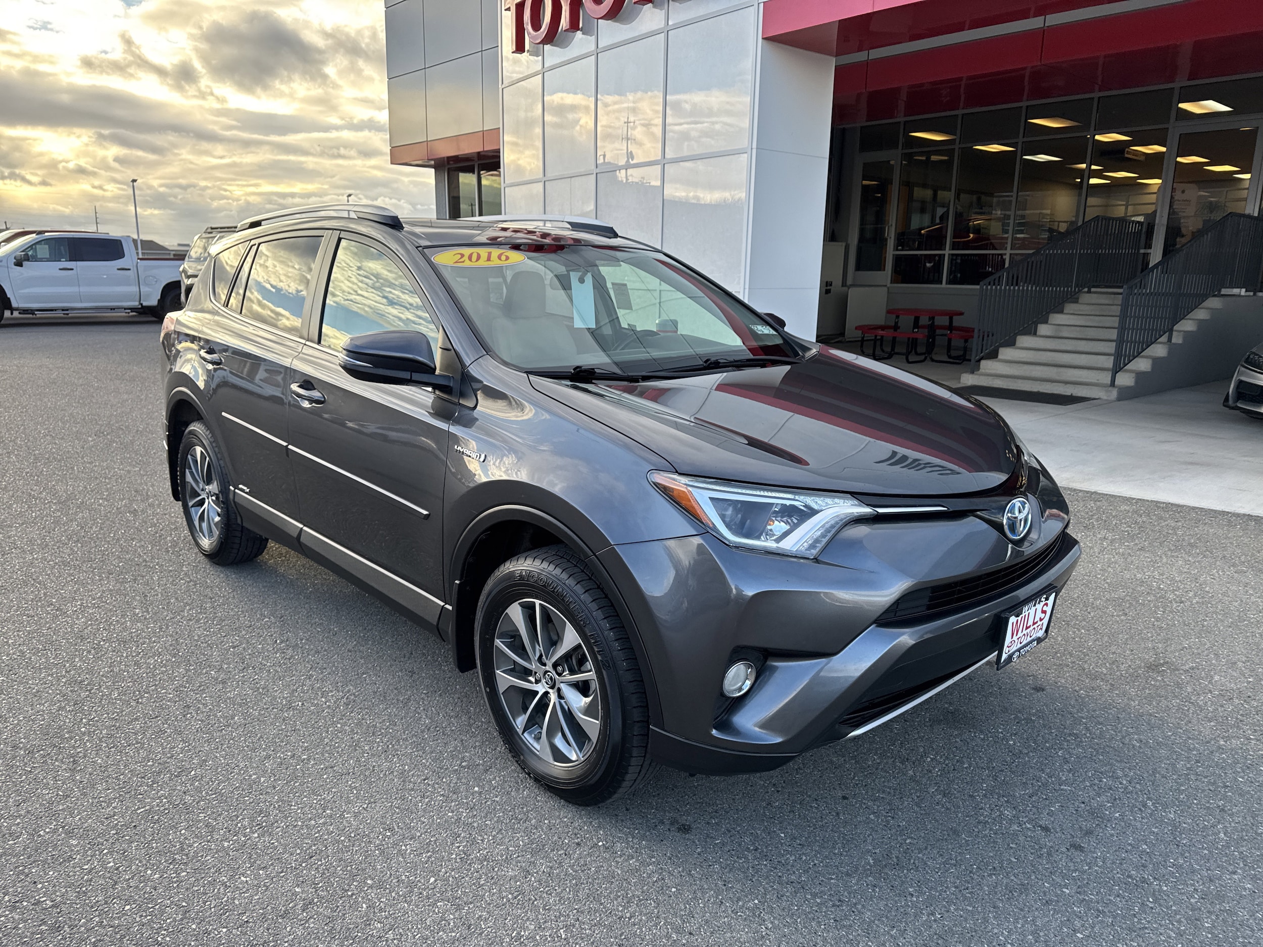 2016 Toyota RAV4 XLE