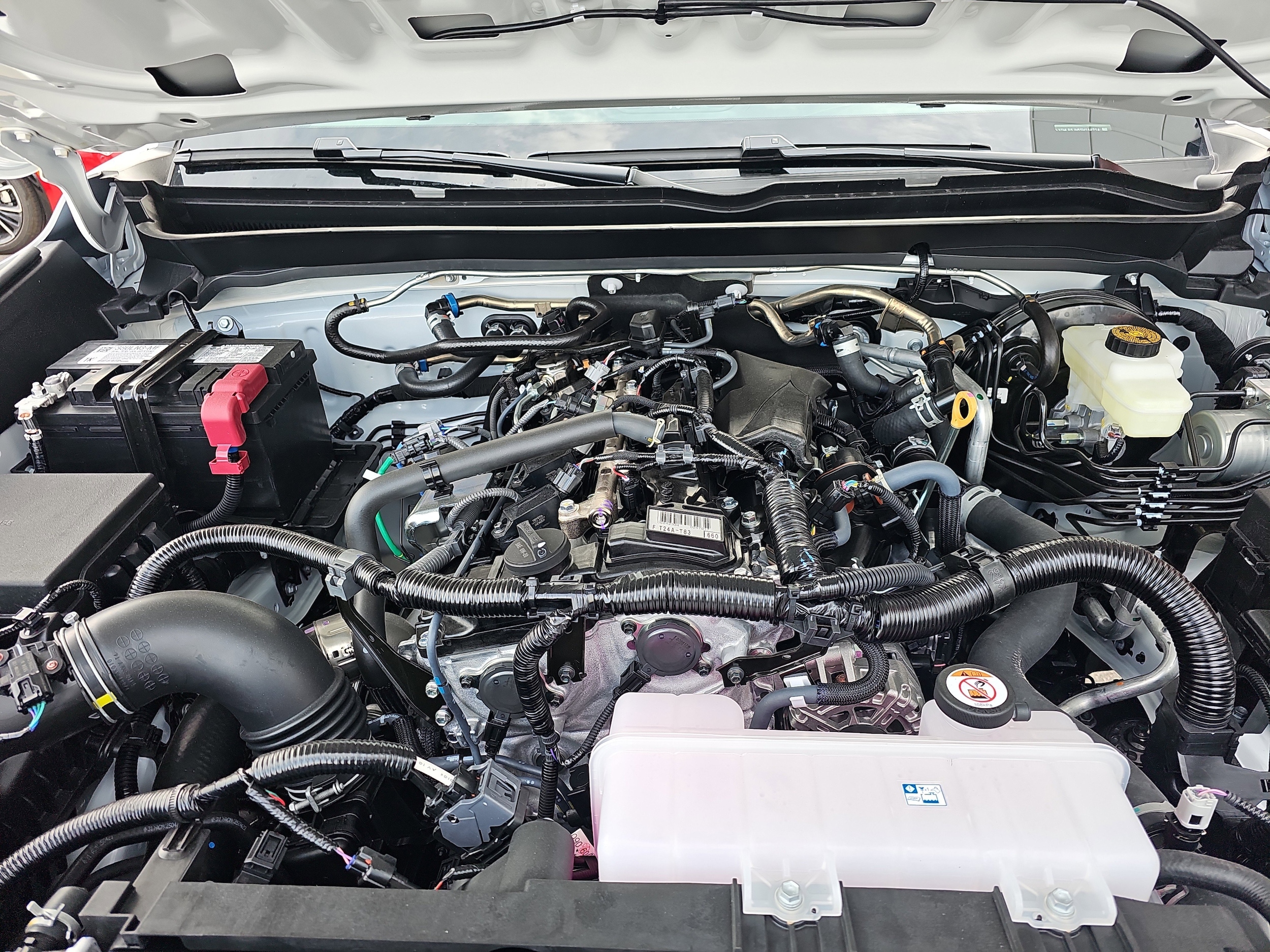 2025 Toyota Tacoma SR5 - Photo 10