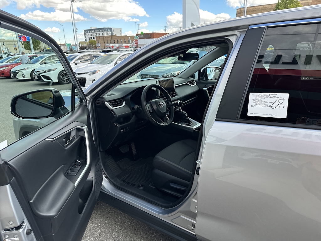 New 2025 Toyota RAV4 LE SUV