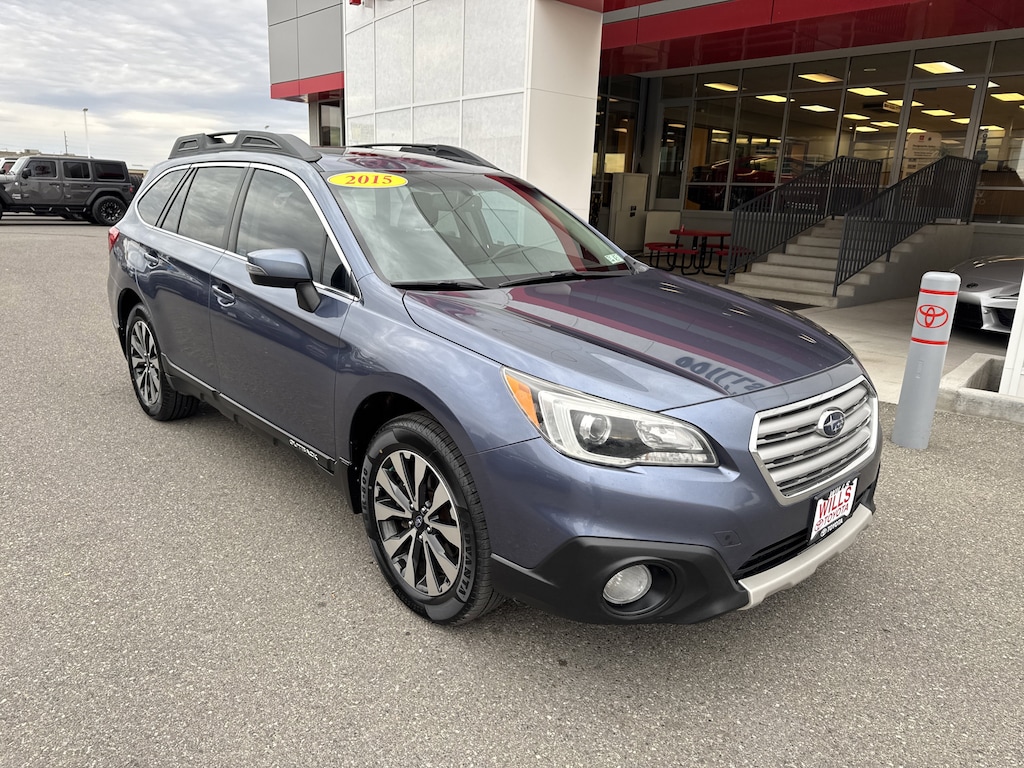 Used 2015 Subaru Outback 2.5i Limited w/Moonroof/KeylessAccess/Nav/EyeSight SUV