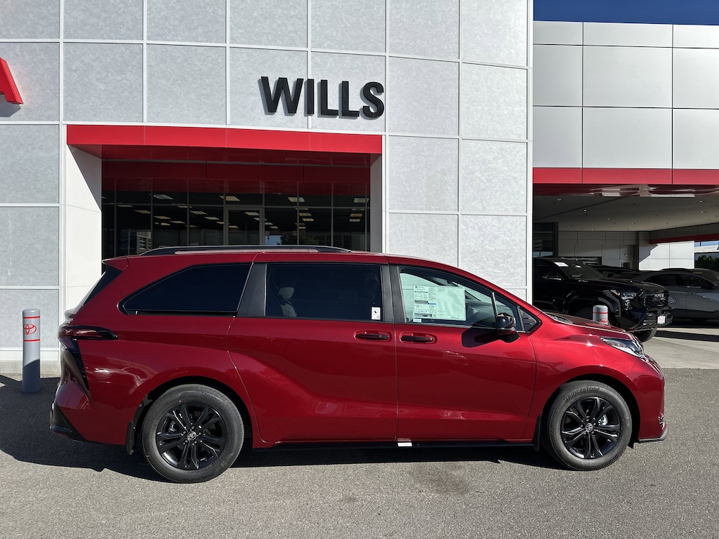 New 2026 Toyota Sienna XSE Van Passenger Van