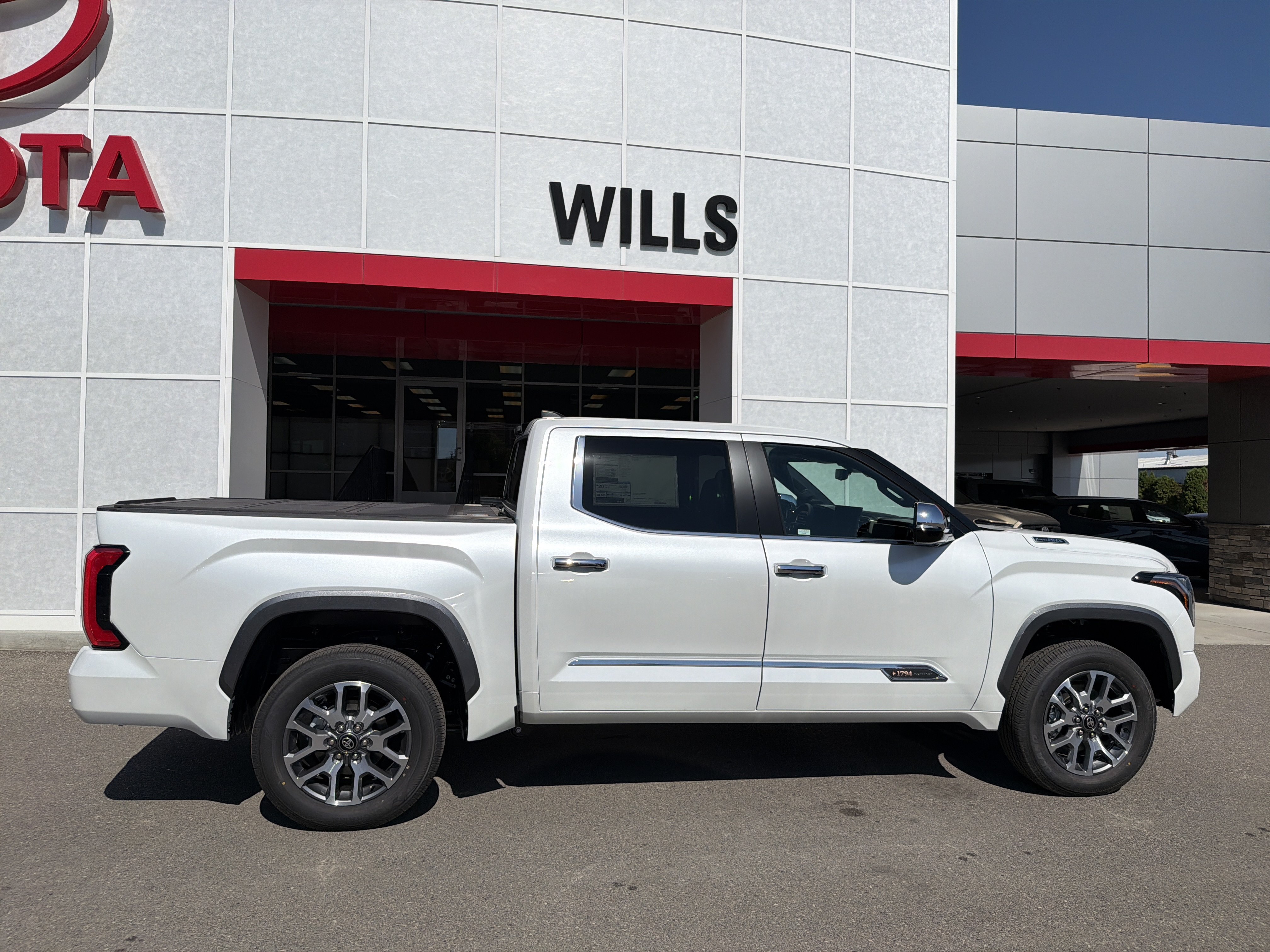 2026 Toyota Tundra i-FORCE MAX 1794 Edition i-FORCE MAX Truck CrewMax
